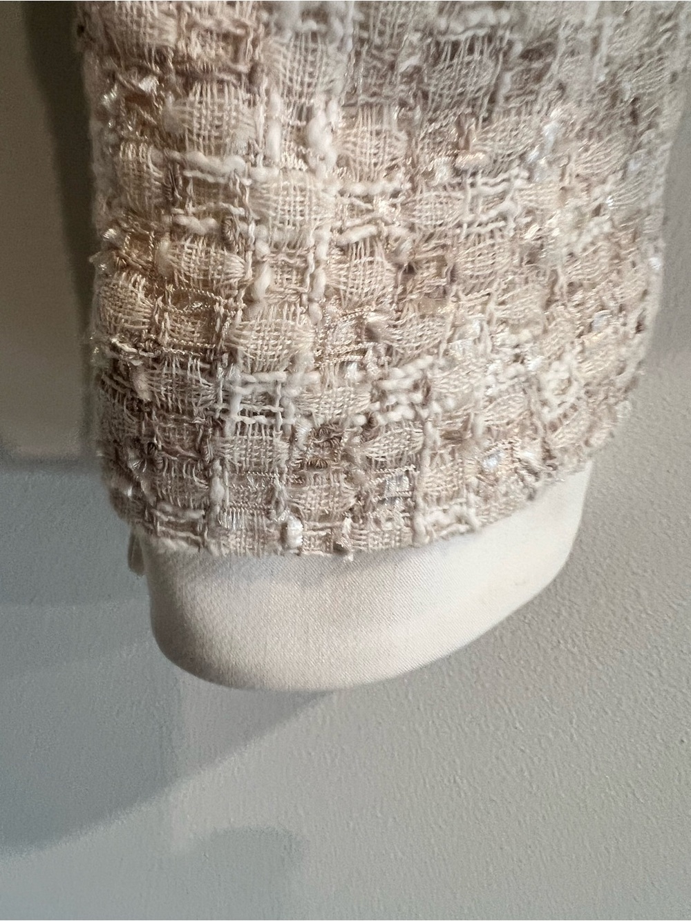 ZARA Cream Tweed Boxy Jacket with Gold Buttons - Picture 5 of 7